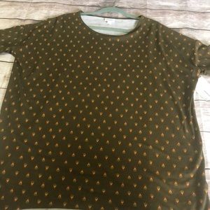 🦄🦄🦄Lularoe Irma top